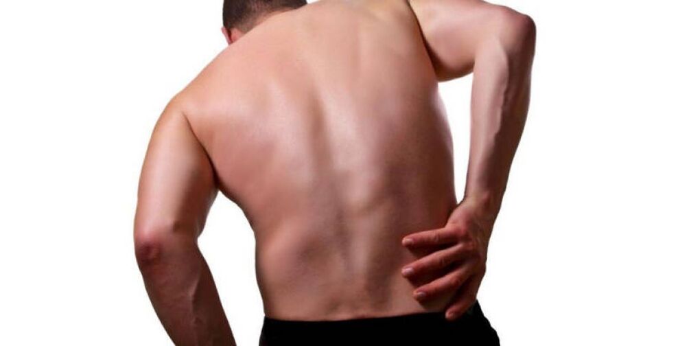 Ο πόνος στην οσφυϊκή περιοχή στα δεξιά προκαλείται συνήθως από βλάβη στα εσωτερικά όργανα